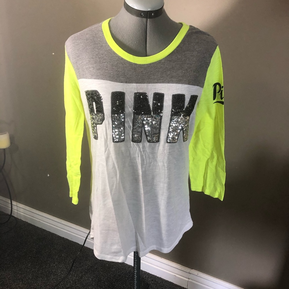 Half sleeve t shirt